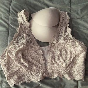 —XL Cream Aerie Bralette with Removal Pads